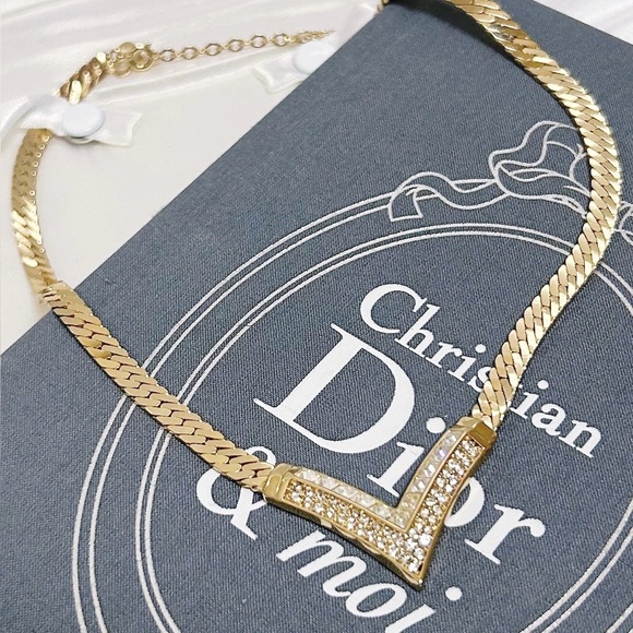 Authentic Christian Dior Vintage 24kt G.P Crystal Mirrored Herringbone Necklace - Picture 1 of 14
